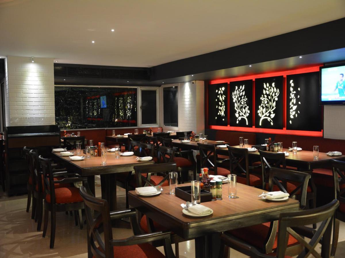Hotel The Sonnet Jamshedpur Esterno foto