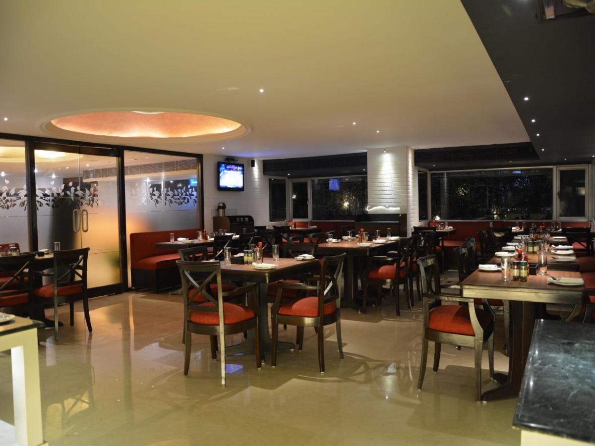 Hotel The Sonnet Jamshedpur Esterno foto
