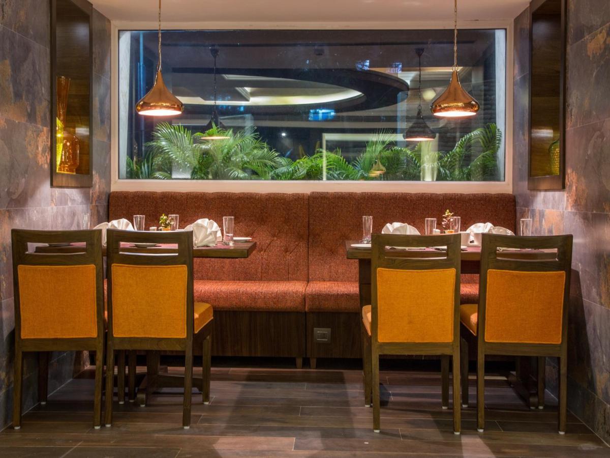 Hotel The Sonnet Jamshedpur Esterno foto