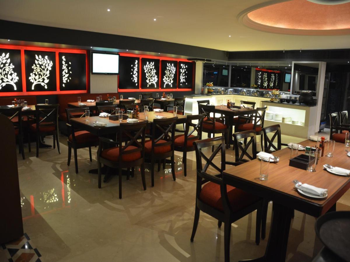 Hotel The Sonnet Jamshedpur Esterno foto