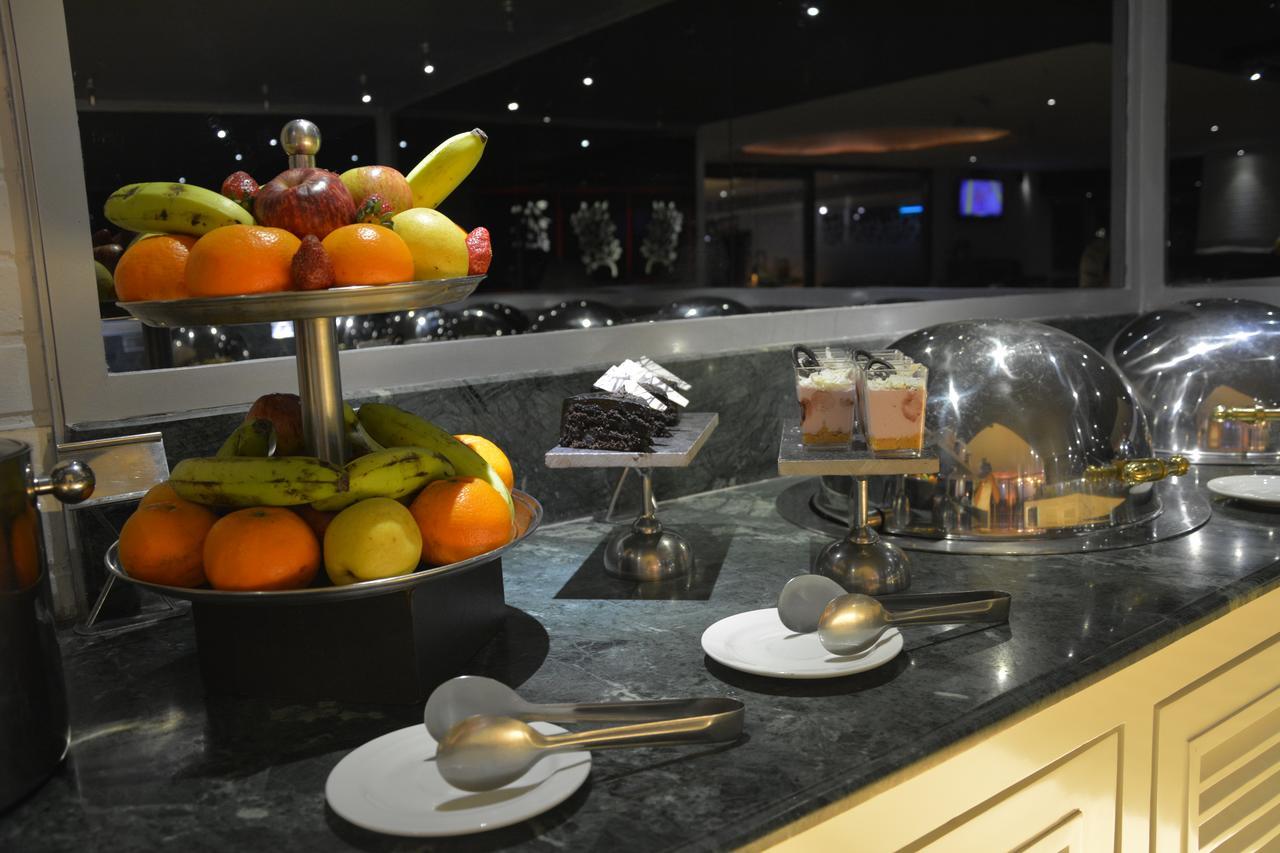 Hotel The Sonnet Jamshedpur Esterno foto