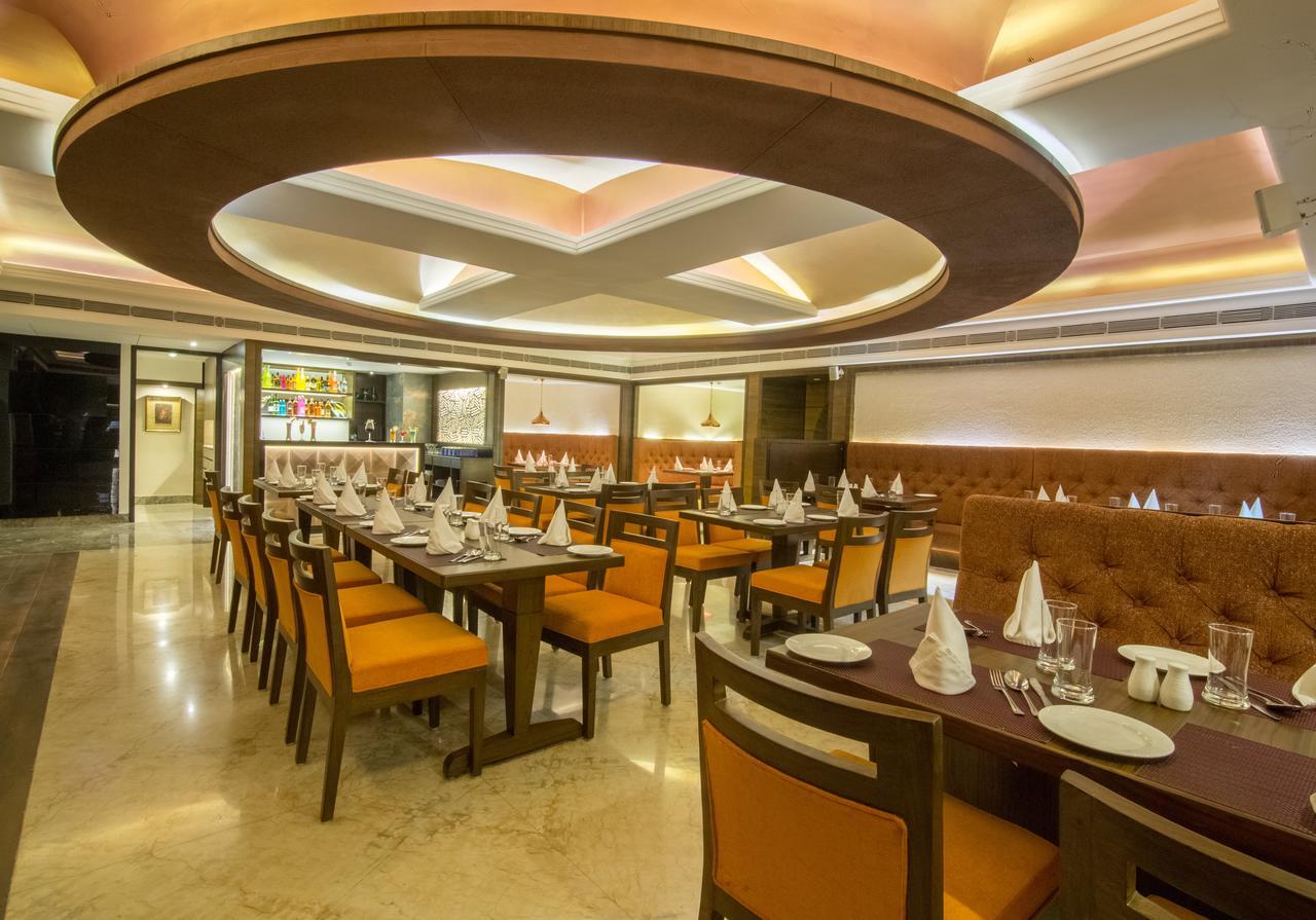 Hotel The Sonnet Jamshedpur Esterno foto