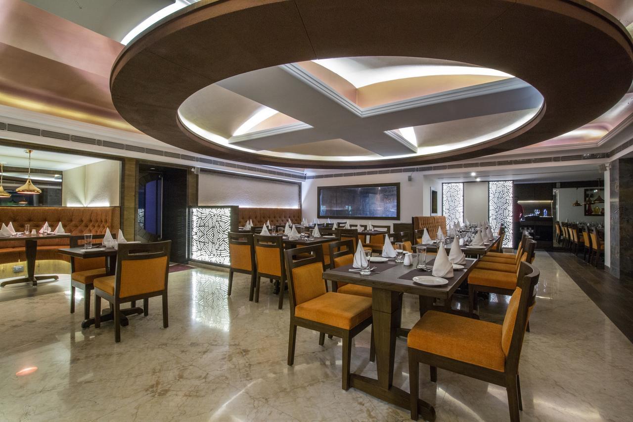 Hotel The Sonnet Jamshedpur Esterno foto